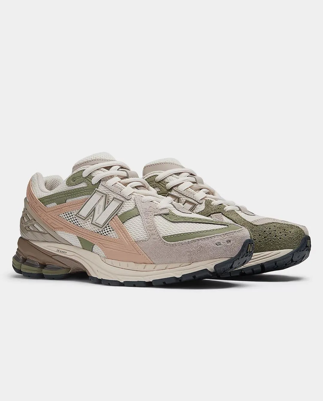 New Balance - 1906 Shoe - Linen/Dark Olivine